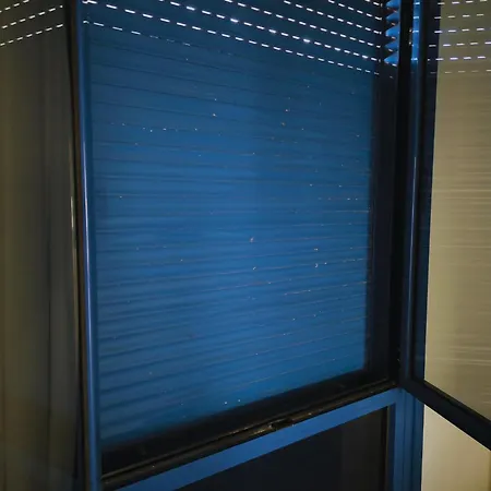 Blue House - 2 Parkings Apartment *