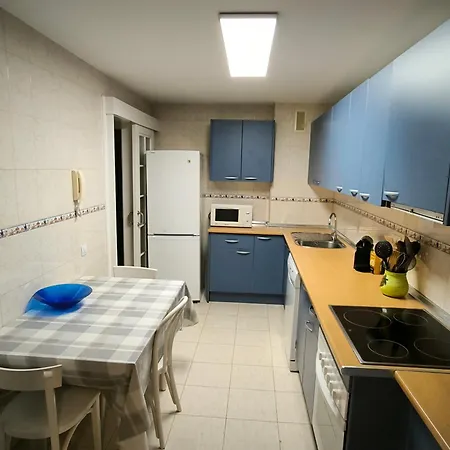 Blue House - 2 Parkings Apartment *